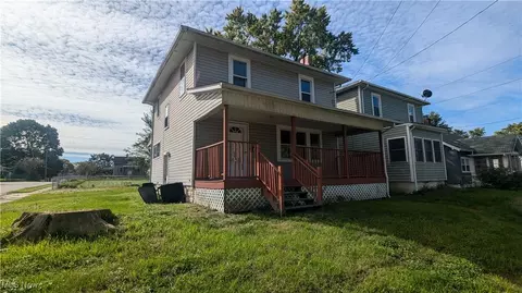 1186 Georgia Ave, Akron, OH 44306