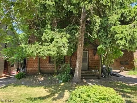 1921 Taylor Rd, East Cleveland, OH 44112