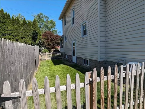 4209 State Rd, Ashtabula, OH 44004 photo 8