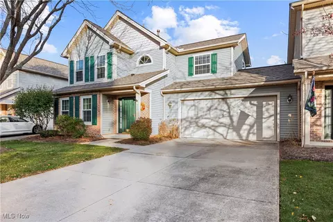 6805 Laurel Trce, Middleburg Heights, OH 44130