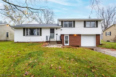 860 Larkridge Ave, Boardman, OH 44512