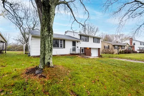 860 Larkridge Ave, Boardman, OH 44512 photo 3