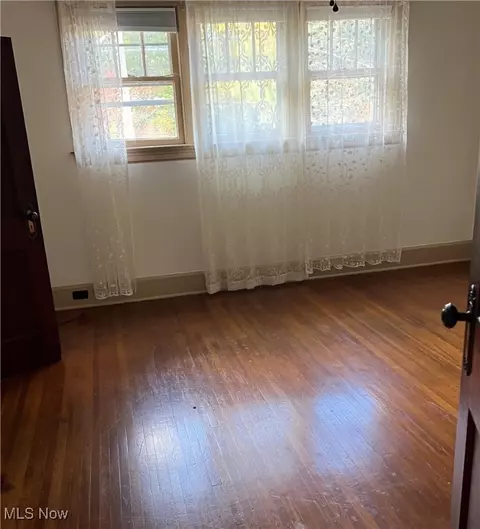 Bedroom - 5232 Woodman Ave, Ashtabula, OH 44004 photo 2 of 2