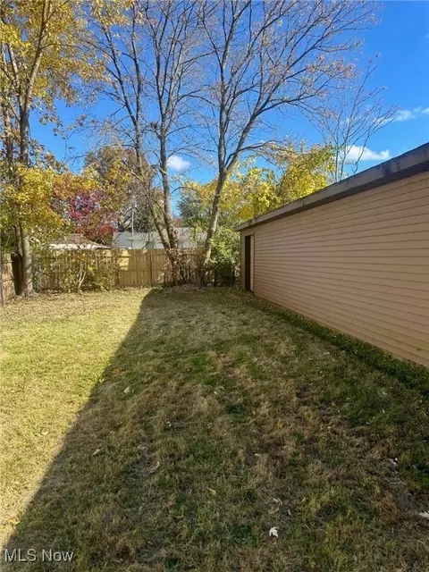 Exterior - 5232 Woodman Ave, Ashtabula, OH 44004 photo 2 of 2