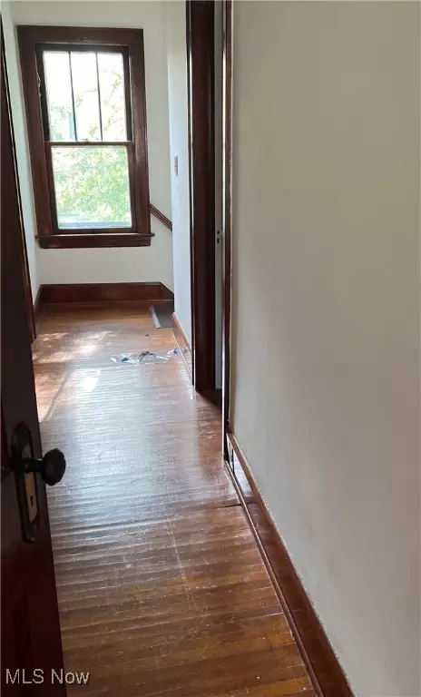 Entry Way - 5232 Woodman Ave, Ashtabula, OH 44004 photo 2 of 2