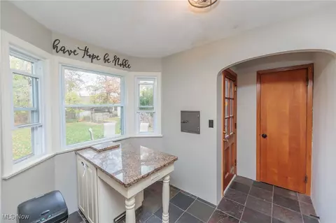5243 Mayview Rd, Lyndhurst, OH 44124 photo 16