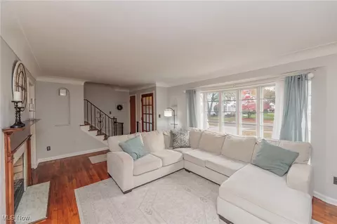 5243 Mayview Rd, Lyndhurst, OH 44124 photo 7