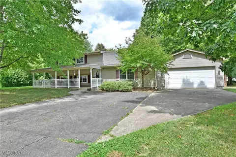 57 Potomac Ave, Niles, OH 44446