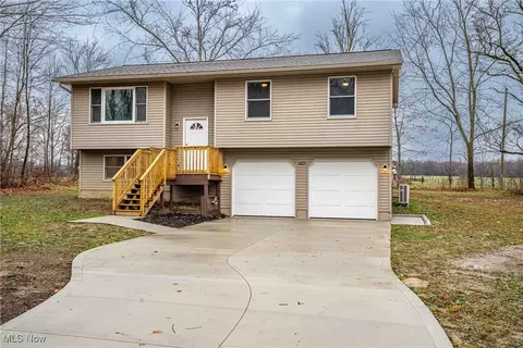 4025 Cinnamon Dr N, West Salem, OH 44287