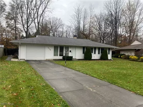 6154 Cumberland Ct, Mentor, OH 44060