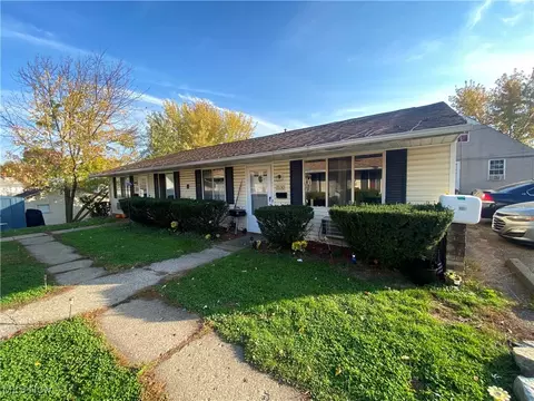 2630-2632 Avalon Ave NE, Canton, OH 44705