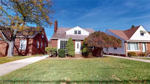 22581 Chardon Rd, Euclid, OH 44117