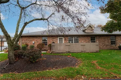 2860 Shakespeare Ln, Avon, OH 44011