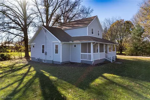 1848 Wright Rd, Akron, OH 44320 photo 3