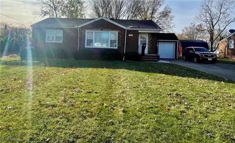 1343 W 33rd St, Lorain, OH 44053
