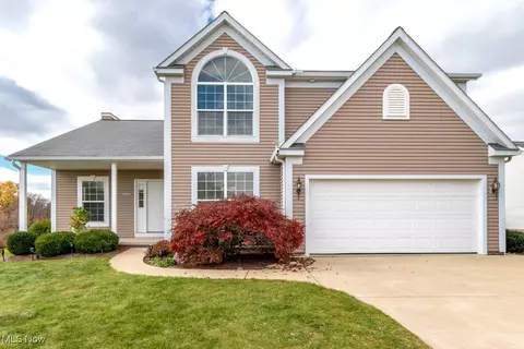 7273 Saratoga Hills Dr NE, Canton, OH 44721