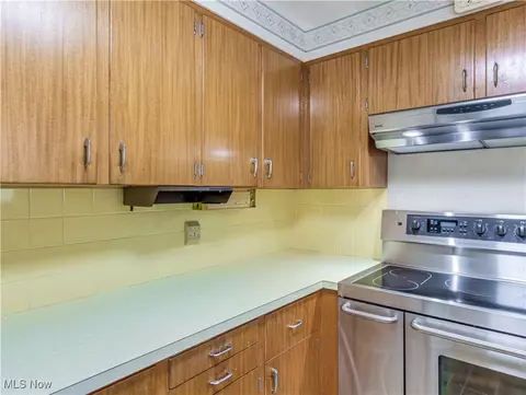 Kitchen - 6576 State Rd, Wadsworth, OH 44281 photo 4 of 4