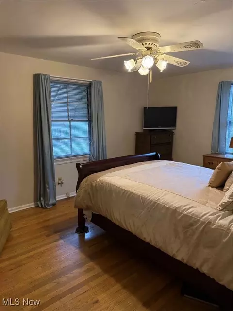 Bedroom - 295 E 250th St, Euclid, OH 44132 photo 2 of 6
