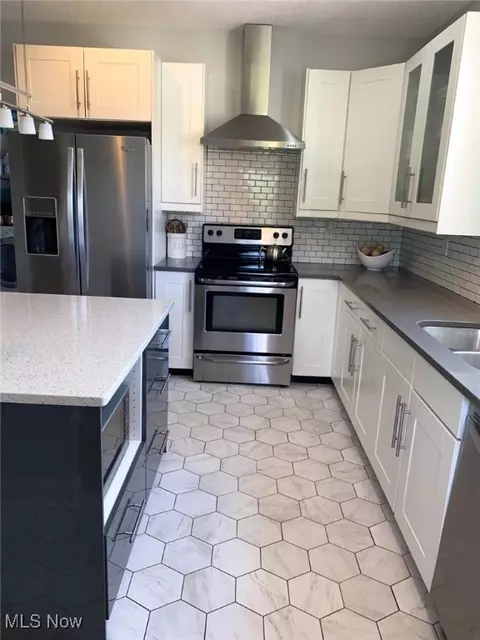 302 High St, Barnesville, OH 43713 photo 7