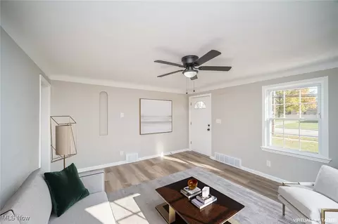 Living - 330 E 260th St, Euclid, OH 44132 photo 4 of 4
