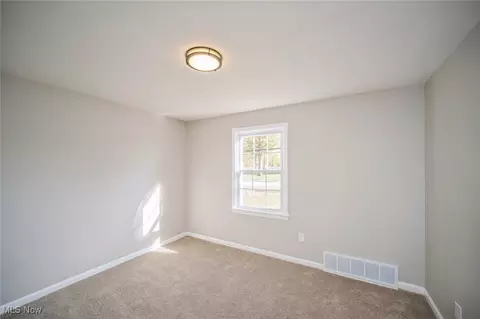 Bedroom - 330 E 260th St, Euclid, OH 44132 photo 1 of 3