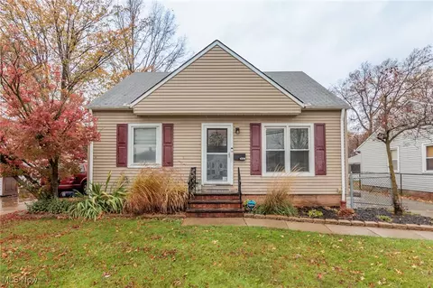 4378 W 182nd St, Cleveland, OH 44135