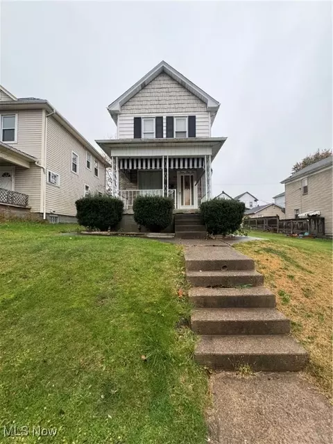 1242 Oregon Ave, Steubenville, OH 43952