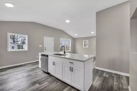 Kitchen - 3242 Eagle Ave, Lorain, OH 44055 photo 3 of 3