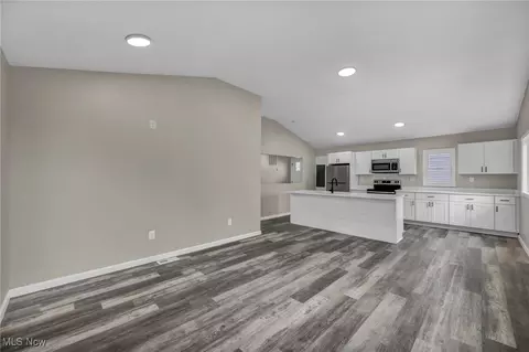 Living - 3242 Eagle Ave, Lorain, OH 44055 photo 3 of 3