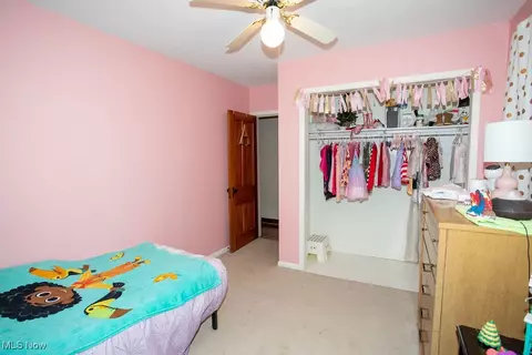 Bedroom - 125 Ridgeway St, Struthers, OH 44471 photo 4 of 6