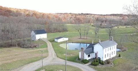17024 Mcintosh Rd, Wellsville, OH 43968