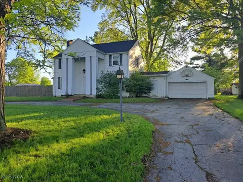 5527 Mahoning Ave NW, Warren, OH 44483