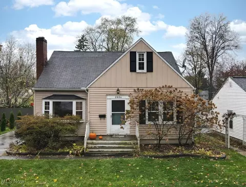 2684 Hawthorne Rd, Cuyahoga Falls, OH 44221