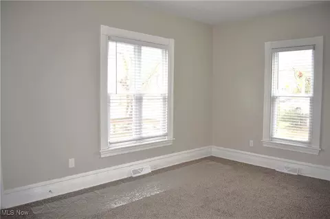 5415 Adams Ave, Ashtabula, OH 44004 photo 9
