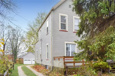 5415 Adams Ave, Ashtabula, OH 44004 photo 2