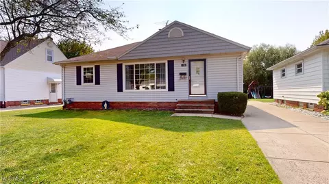 1706 Ridgeview Dr, Wickliffe, OH 44092