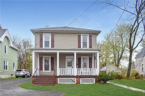 5423 Adams Ave, Ashtabula, OH 44004