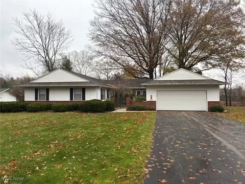 179 Brentview Dr, Grafton, OH 44044