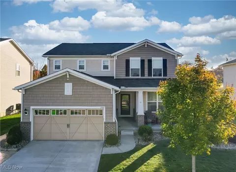 1941 Baker Ln, Stow, OH 44224