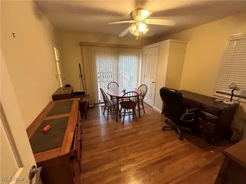 161 E 201st St, Euclid, OH 44123 photo 6