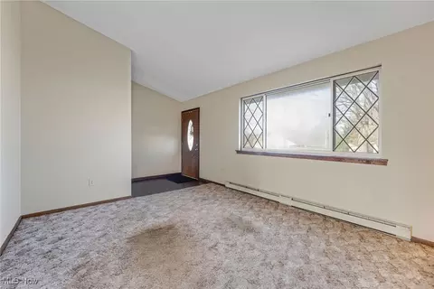1547 Oak Ln, Saybrook, OH 44004 photo 4