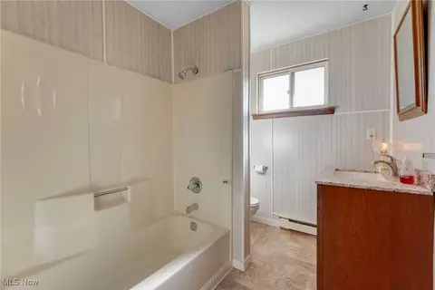 1547 Oak Ln, Saybrook, OH 44004 photo 12
