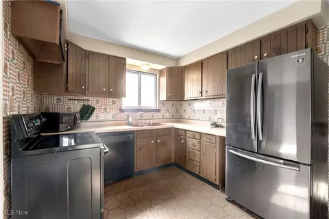 1547 Oak Ln, Saybrook, OH 44004 photo 7