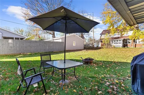 Exterior - 27 Helena Dr, Struthers, OH 44471 photo 8 of 8