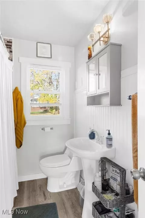 Bath - 27 Helena Dr, Struthers, OH 44471 photo 1 of 1