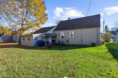 Exterior - 27 Helena Dr, Struthers, OH 44471 photo 6 of 8