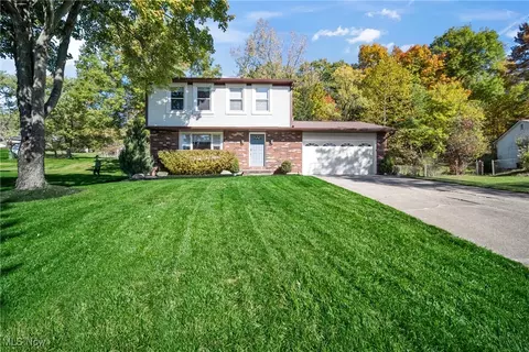 14251 Hillside Dr, North Royalton, OH 44133