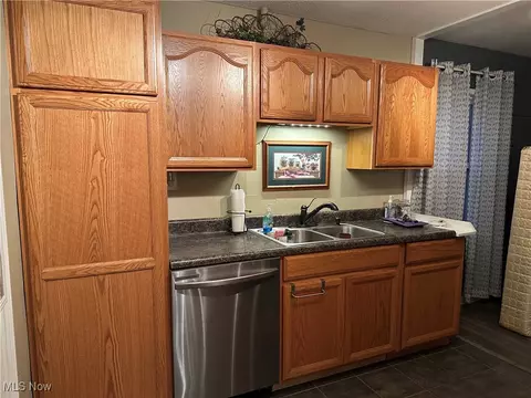 108 Byington Ct, Elyria, OH 44035 photo 5