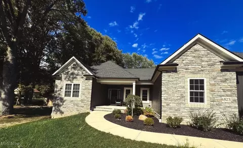 6823 Fairfield Dr, Painesville, OH 44077