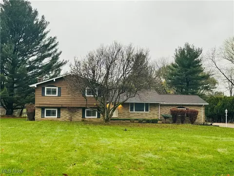 813 Southridge Rd, Northfield, OH 44067